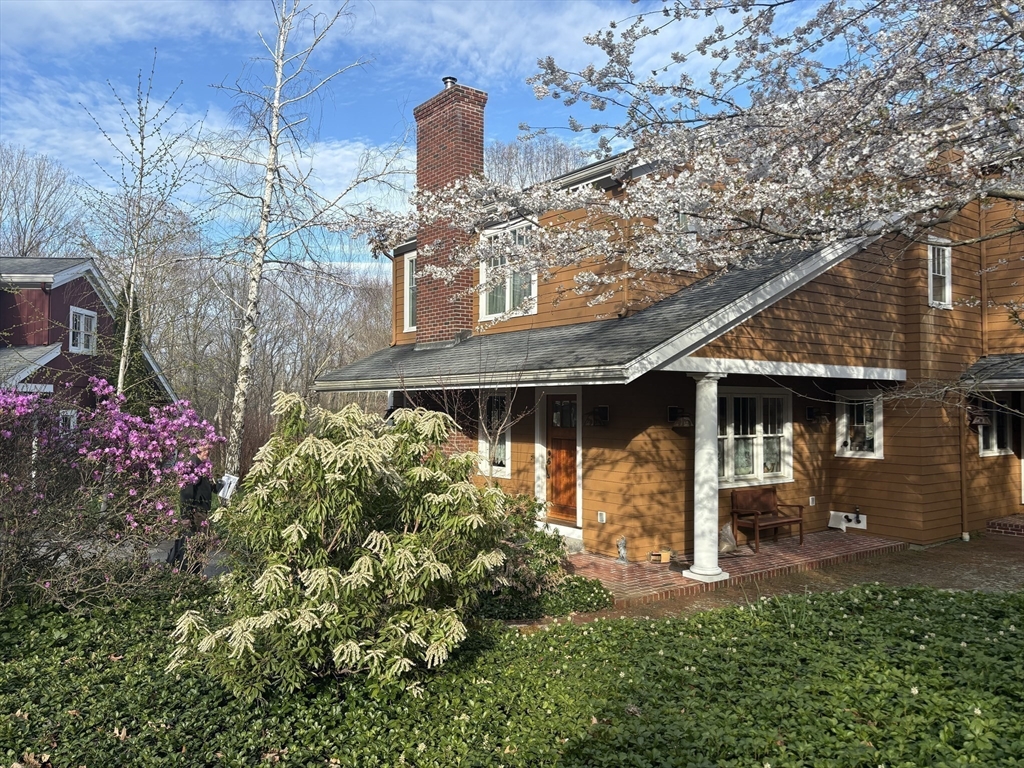 566 Strawberry Hill Rd