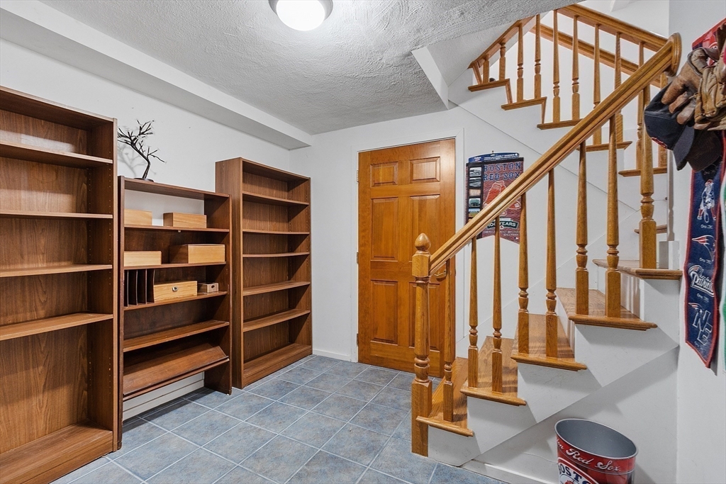 566 Strawberry Hill Rd