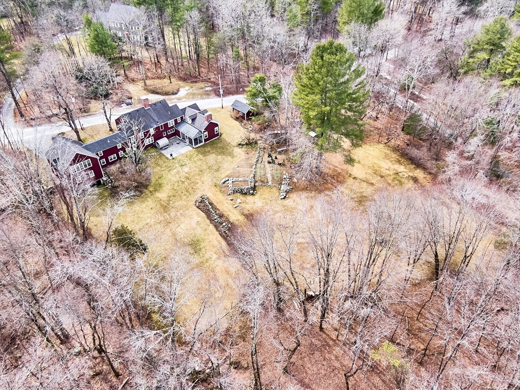 1019 North Road