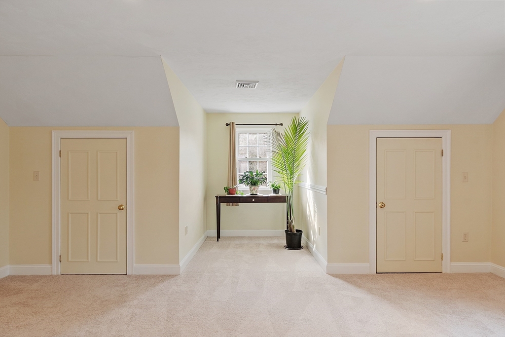 4 Snowberry Ln