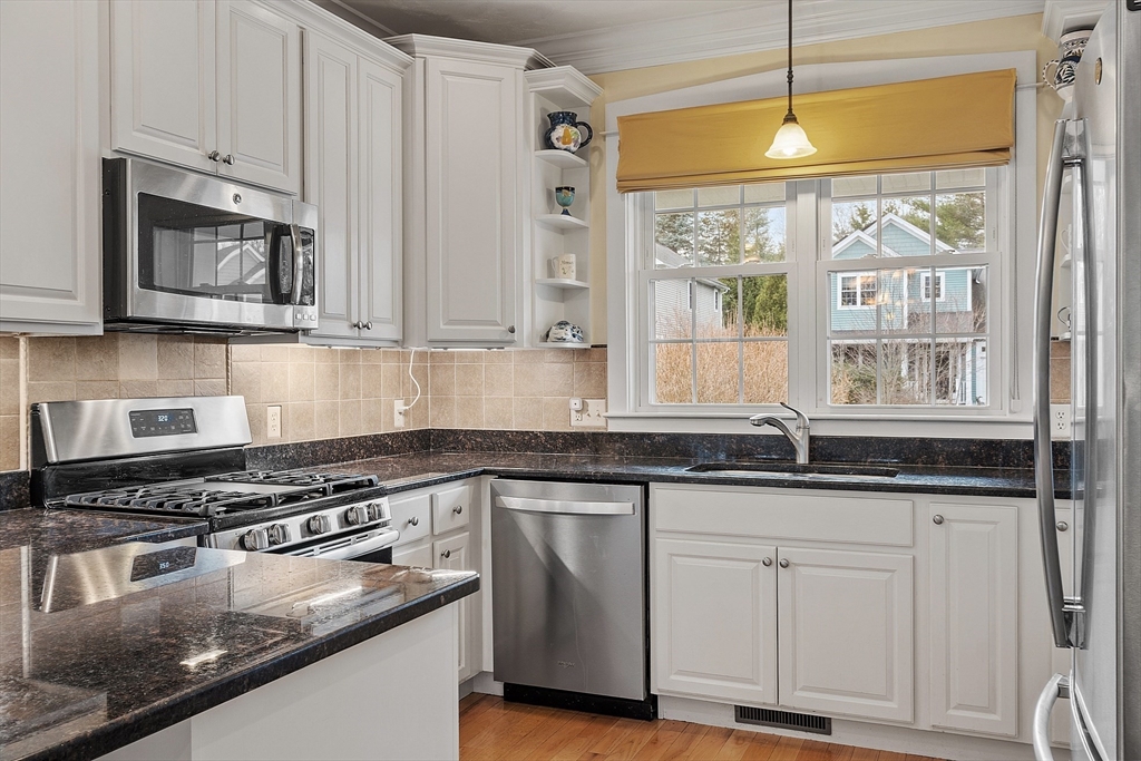 4 Snowberry Ln
