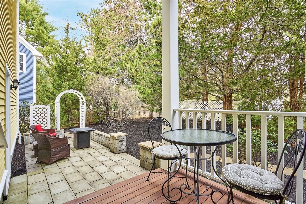 4 Snowberry Ln