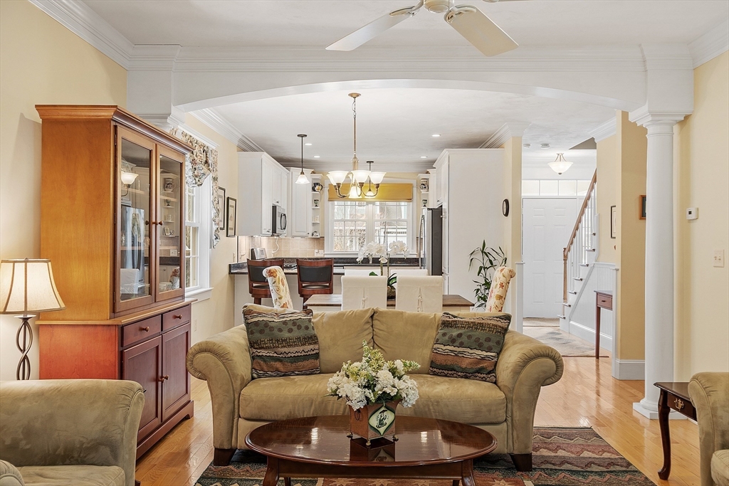 4 Snowberry Ln