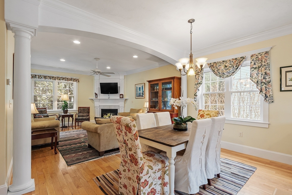 4 Snowberry Ln