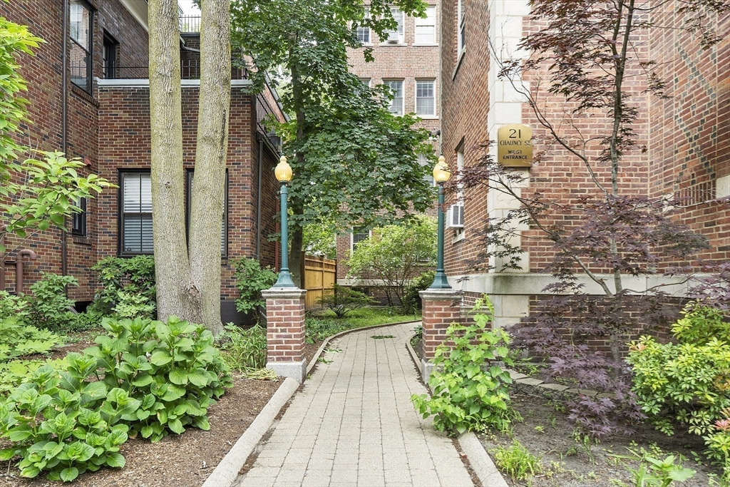 21 Chauncy St # 3
