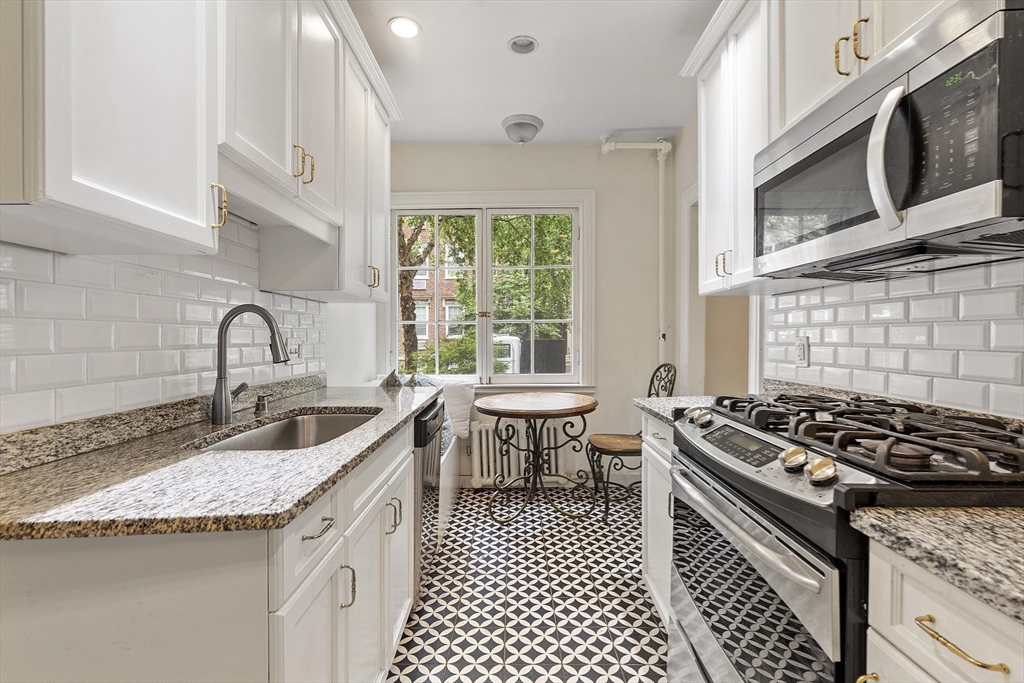 21 Chauncy St # 3