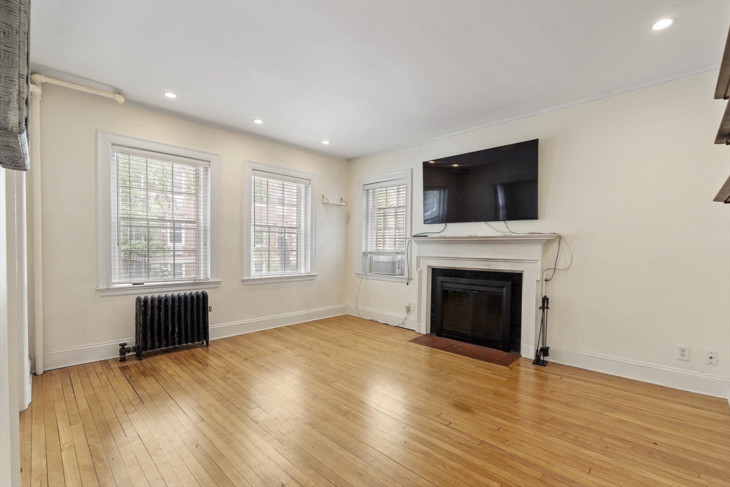21 Chauncy St # 3