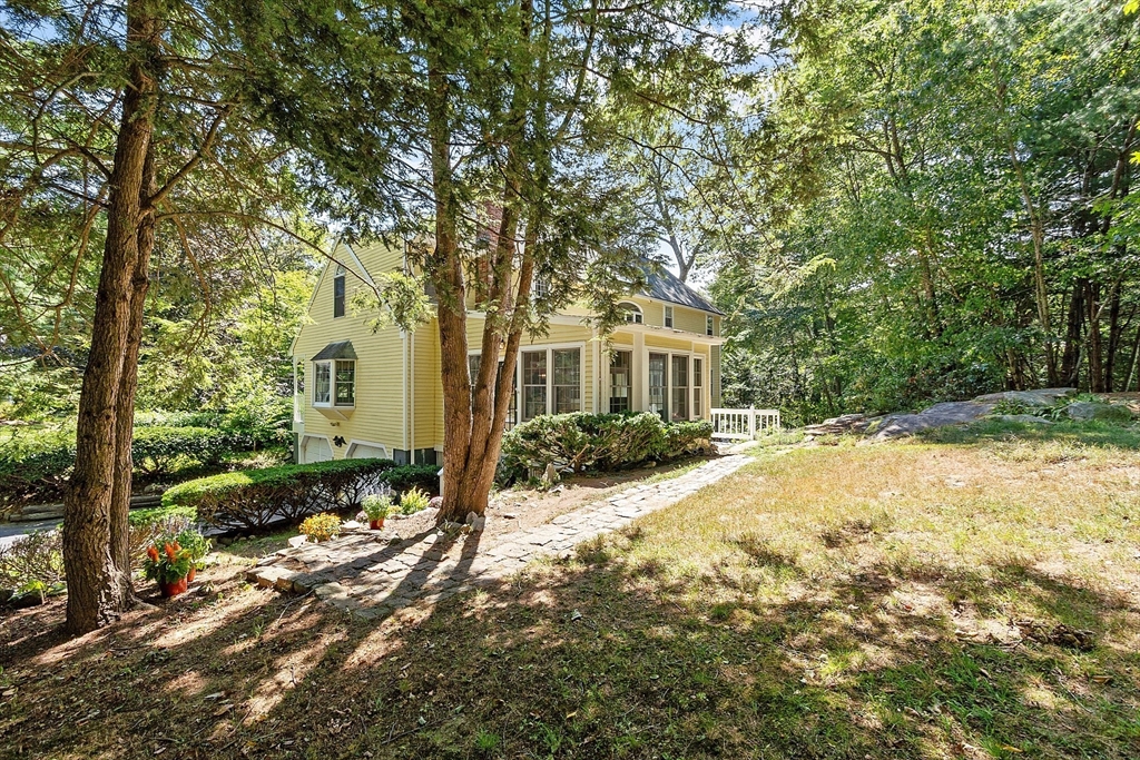 27 Lincoln Drive