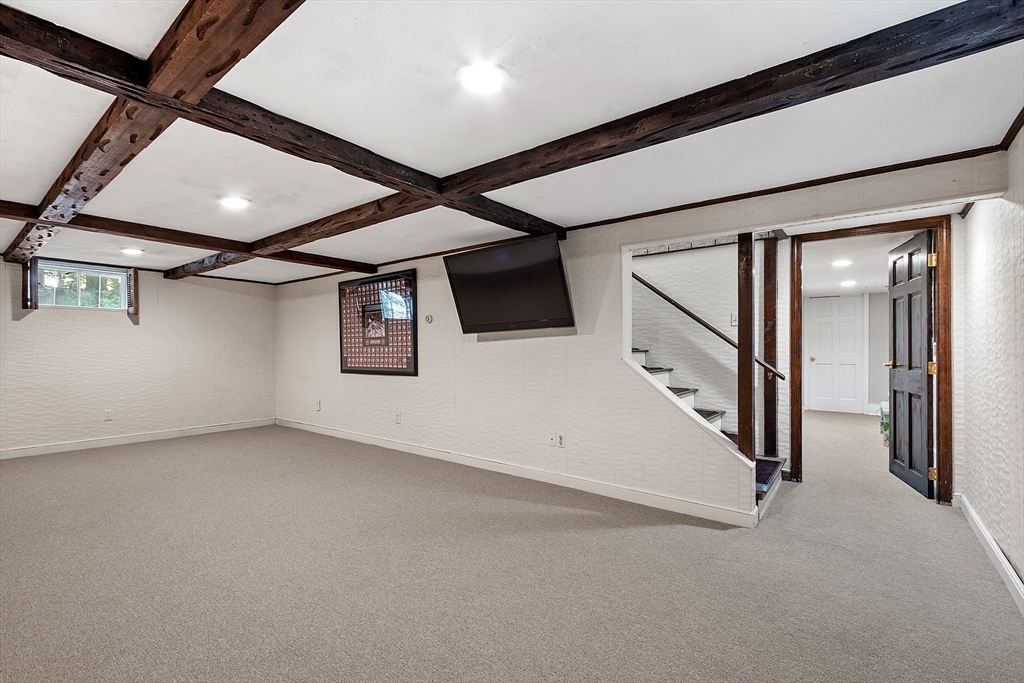 27 Lincoln Drive