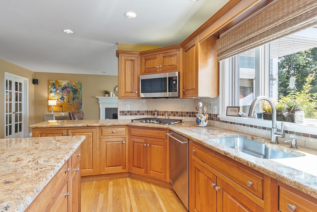 144 Harrington Ave