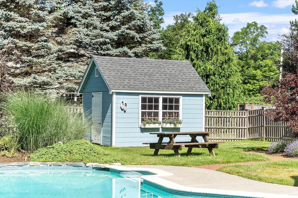 144 Harrington Ave