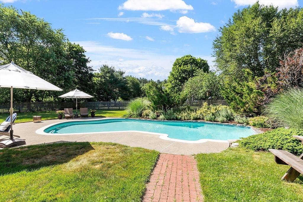 144 Harrington Ave