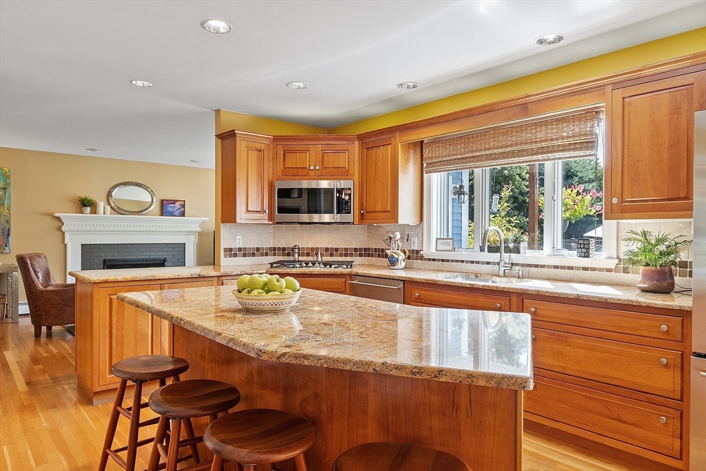 144 Harrington Ave