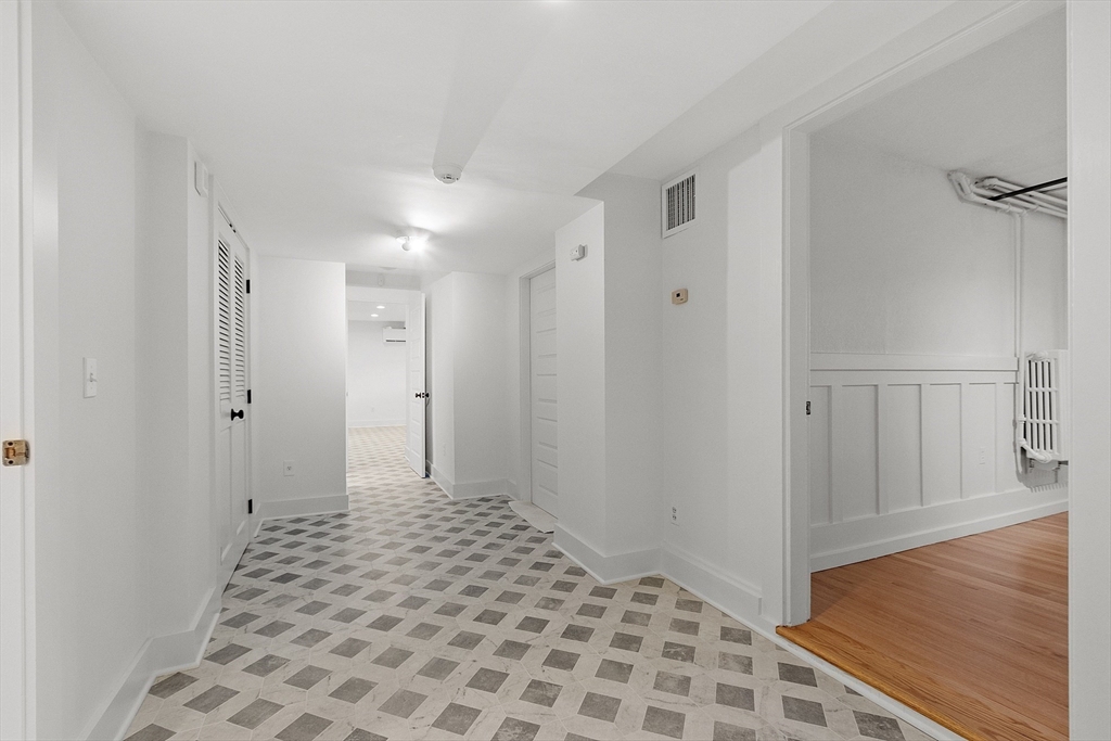 46 Wood St