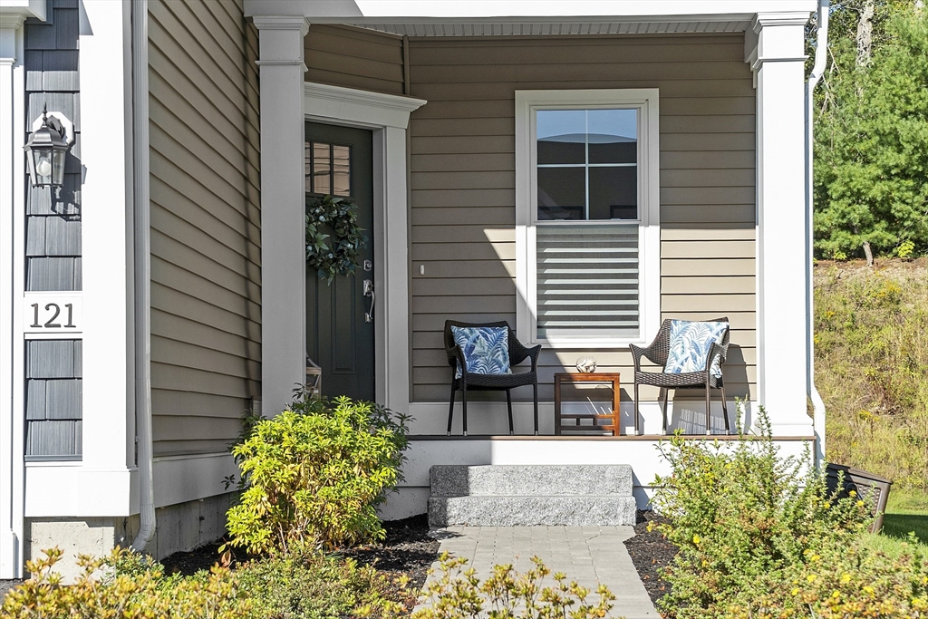 121 White Pond Way # 121