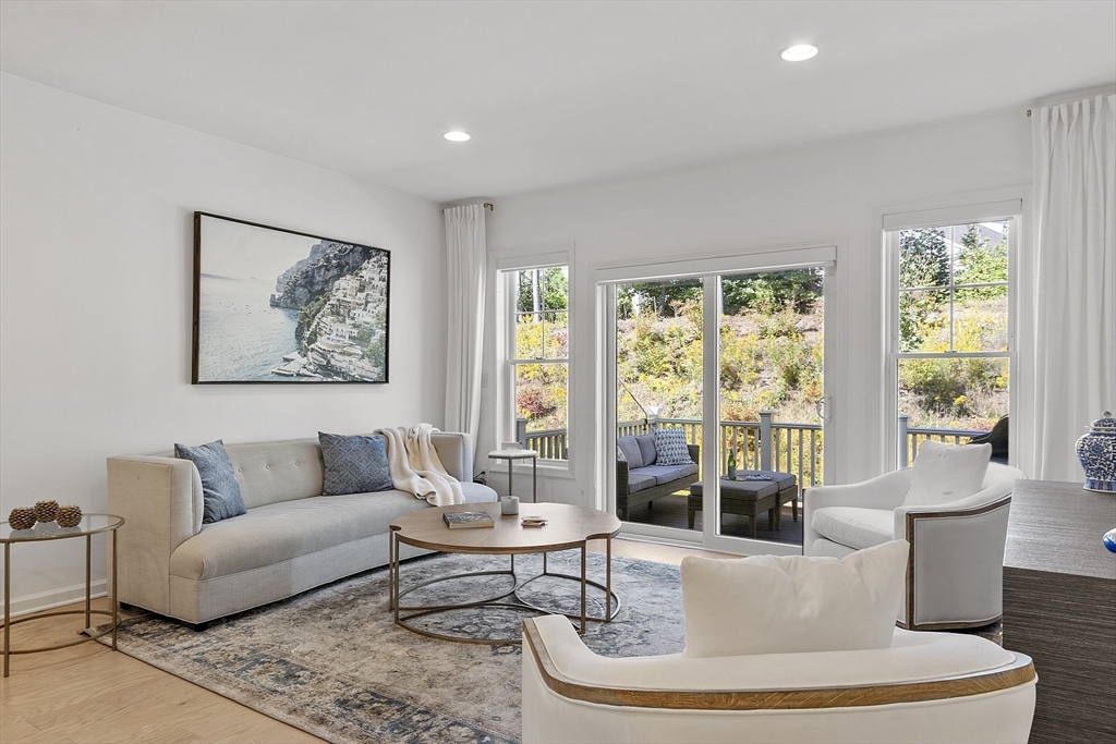 121 White Pond Way # 121