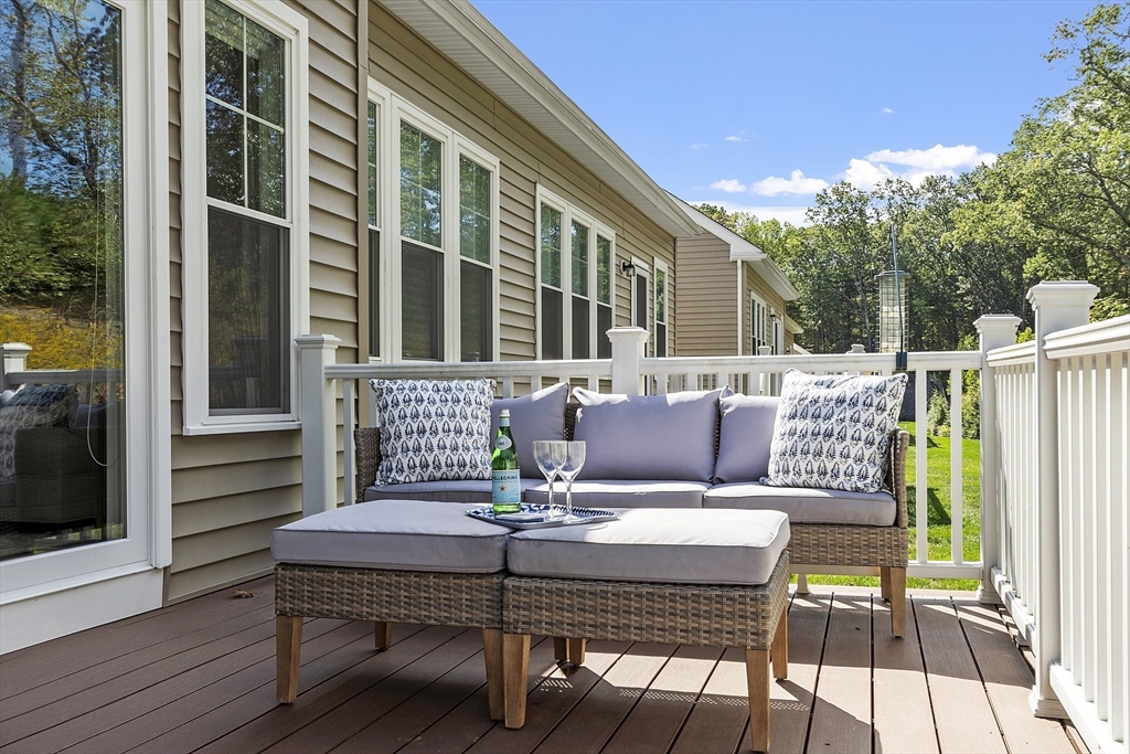 121 White Pond Way # 121