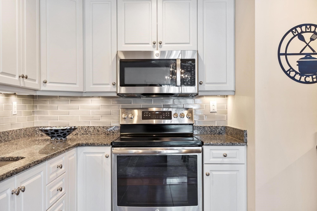 22 Center Village Dr # 22