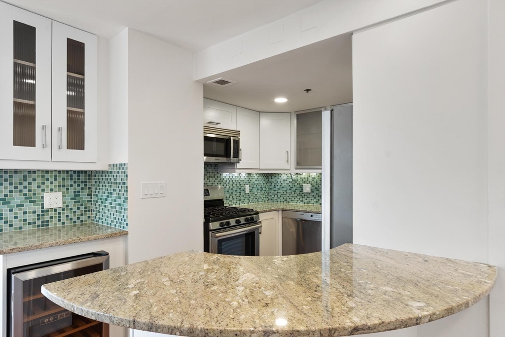 170 Tremont St # 504