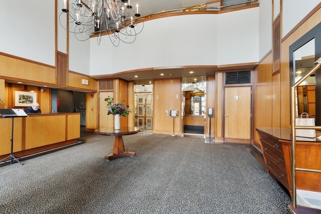 170 Tremont St # 504