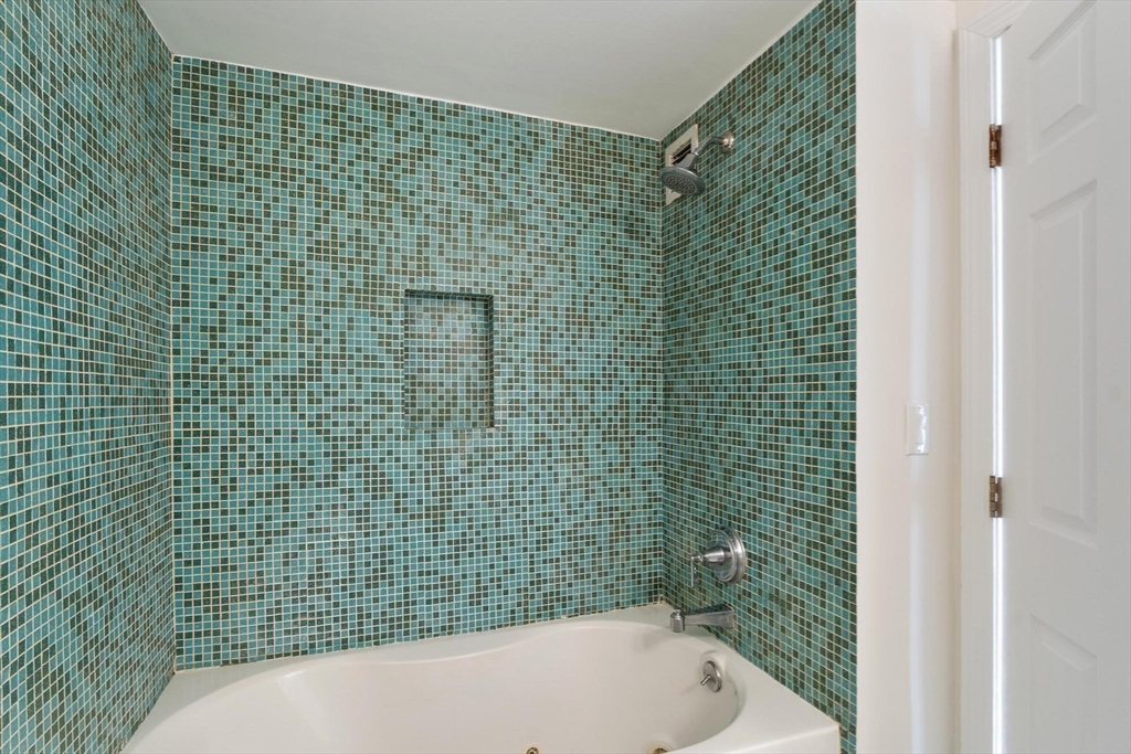 170 Tremont St # 504