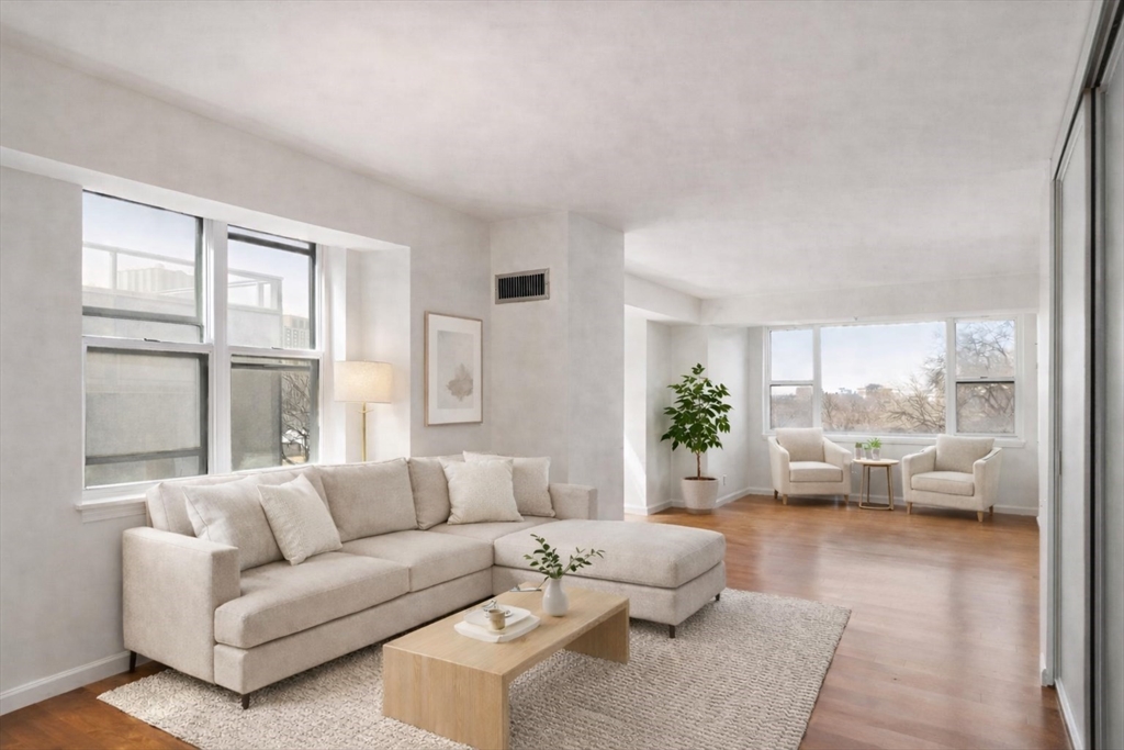 170 Tremont St # 504