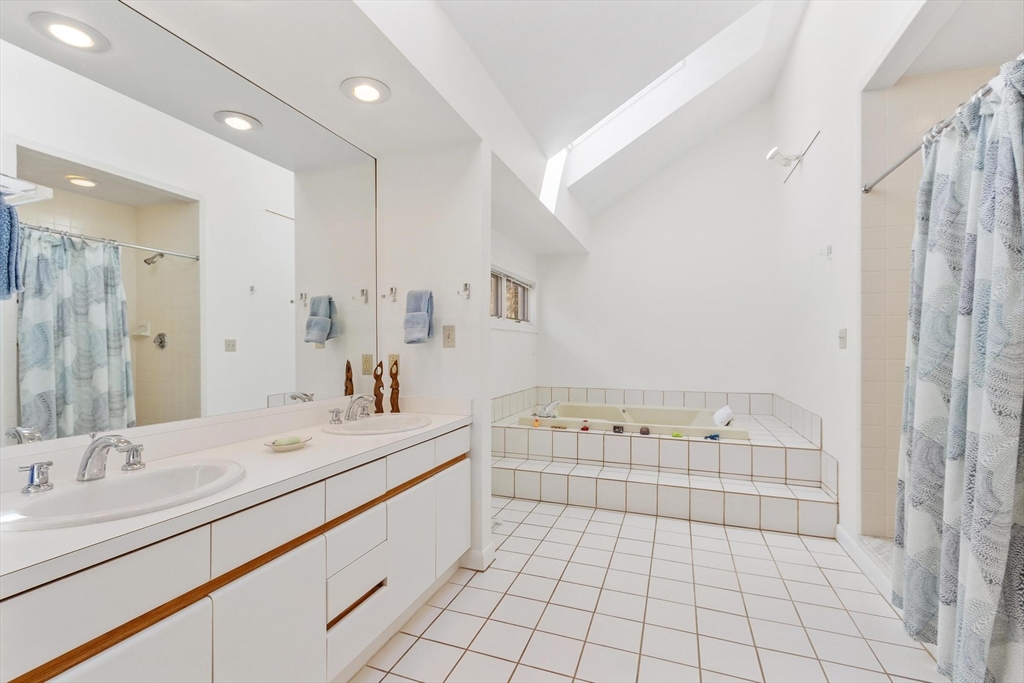 781 Strawberry Hill Rd