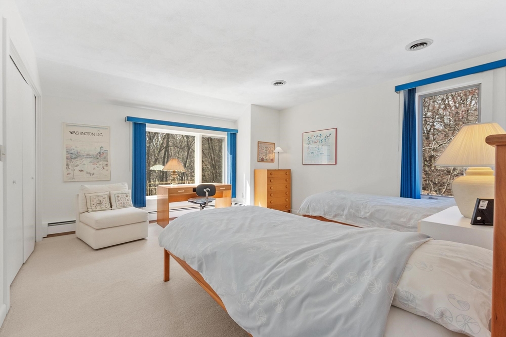 781 Strawberry Hill Rd