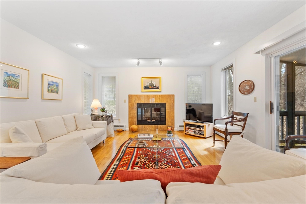 781 Strawberry Hill Rd