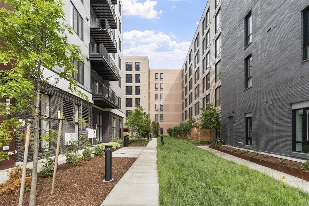 30 Penniman Rd # 402