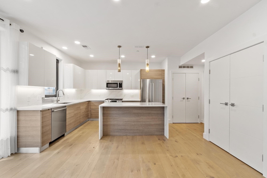 30 Penniman Rd # 402