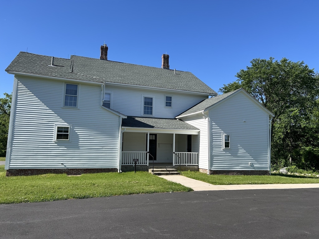 831 Lexington Rd