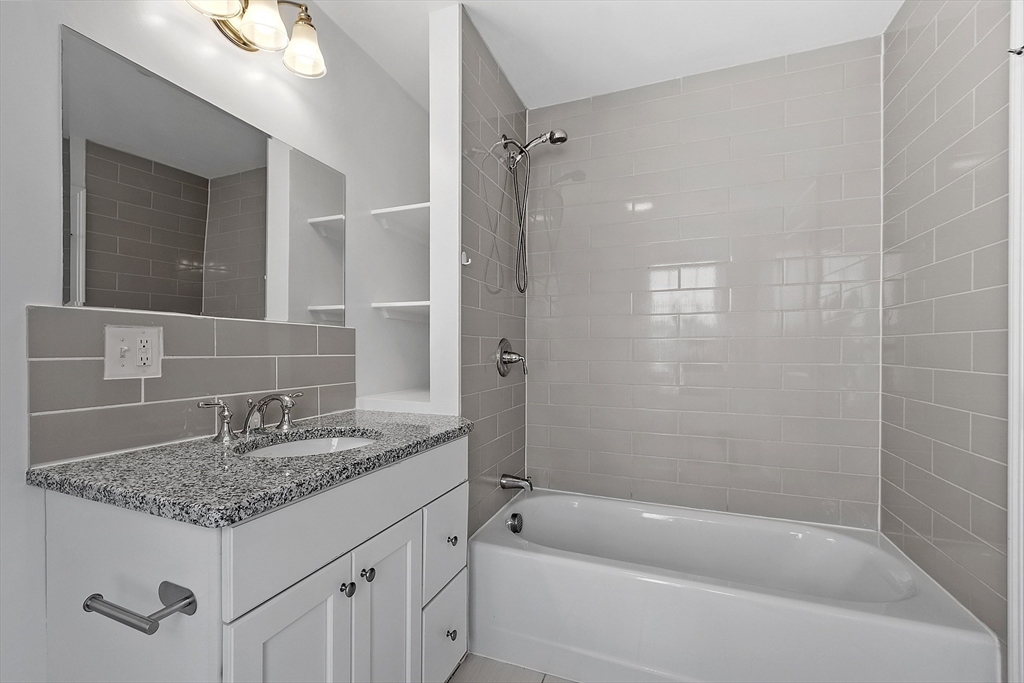 27 Mill St # D