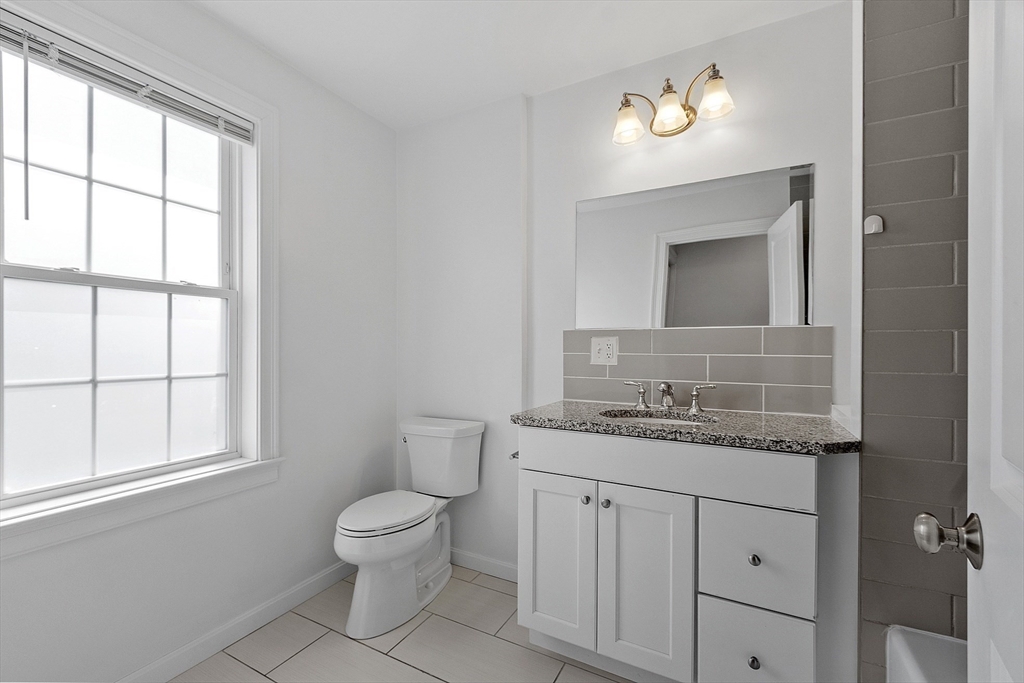 27 Mill St # D