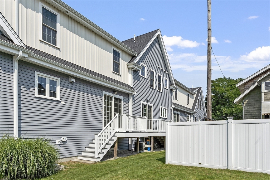 27 Mill St # D