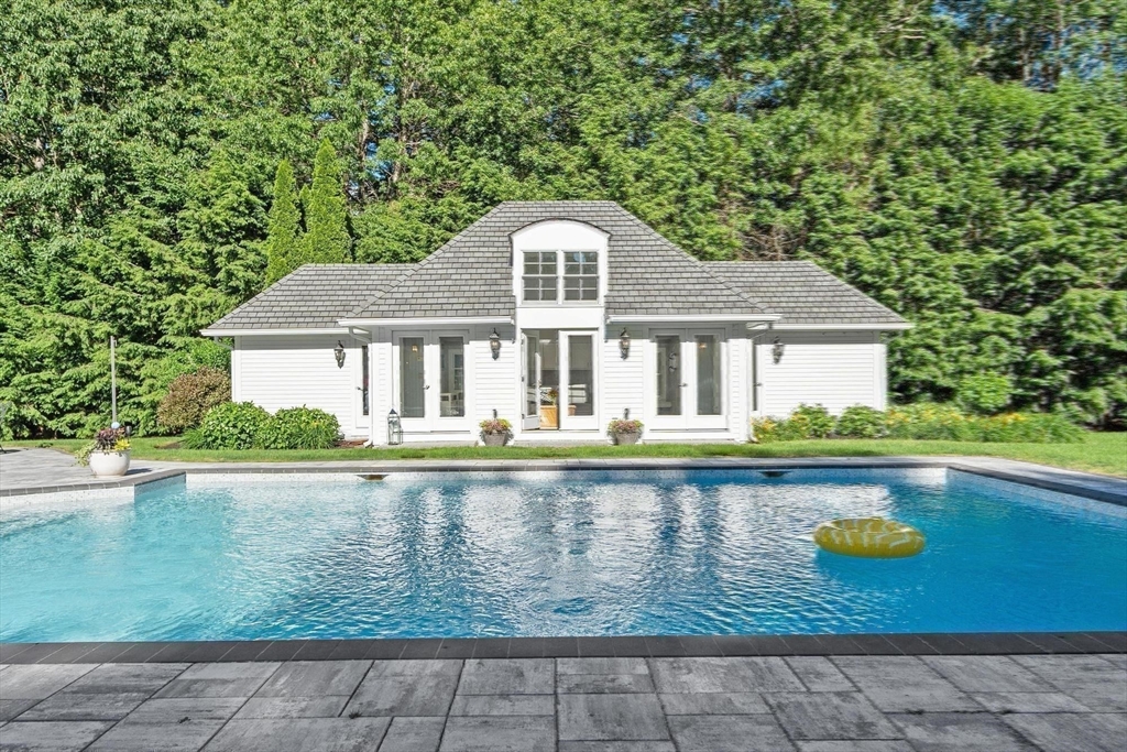 15 Blandford Dr