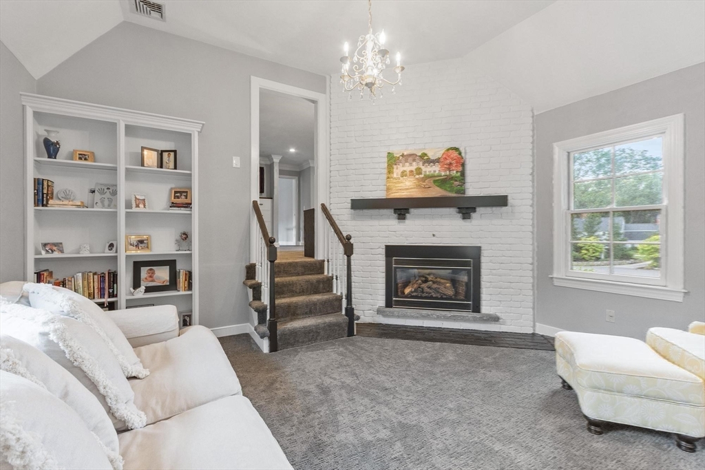 15 Blandford Dr