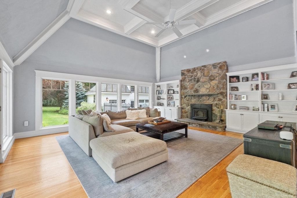 15 Blandford Dr