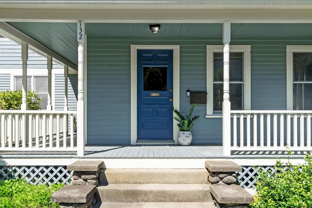 132 Cottage Street