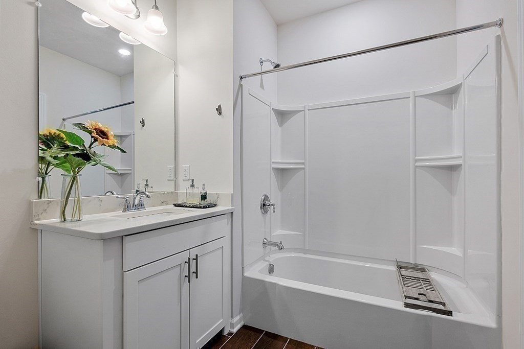 120 University Ave # 2308