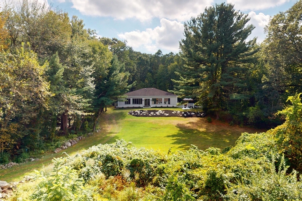 22 Old Cambridge Turnpike