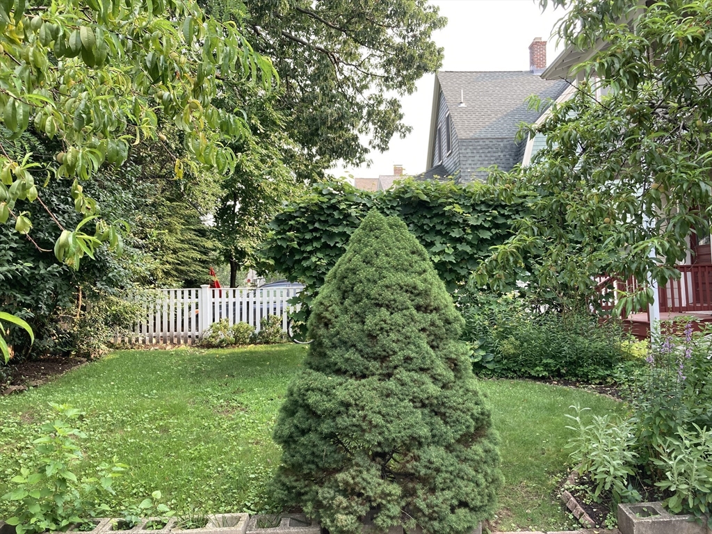 30 Falmouth St # 1