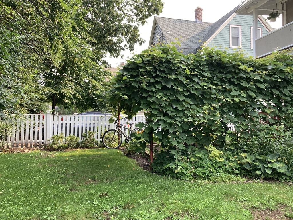 30 Falmouth St # 1