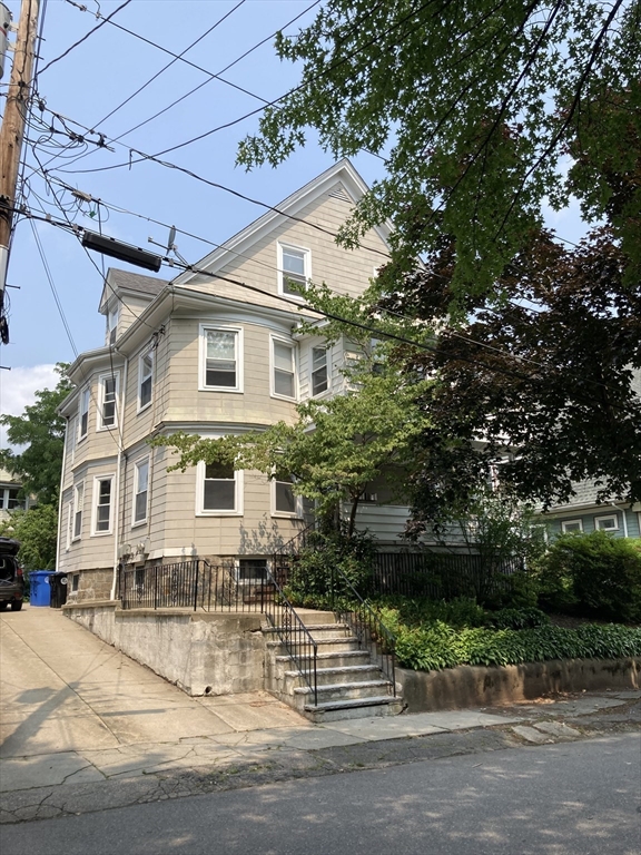 30 Falmouth St # 1