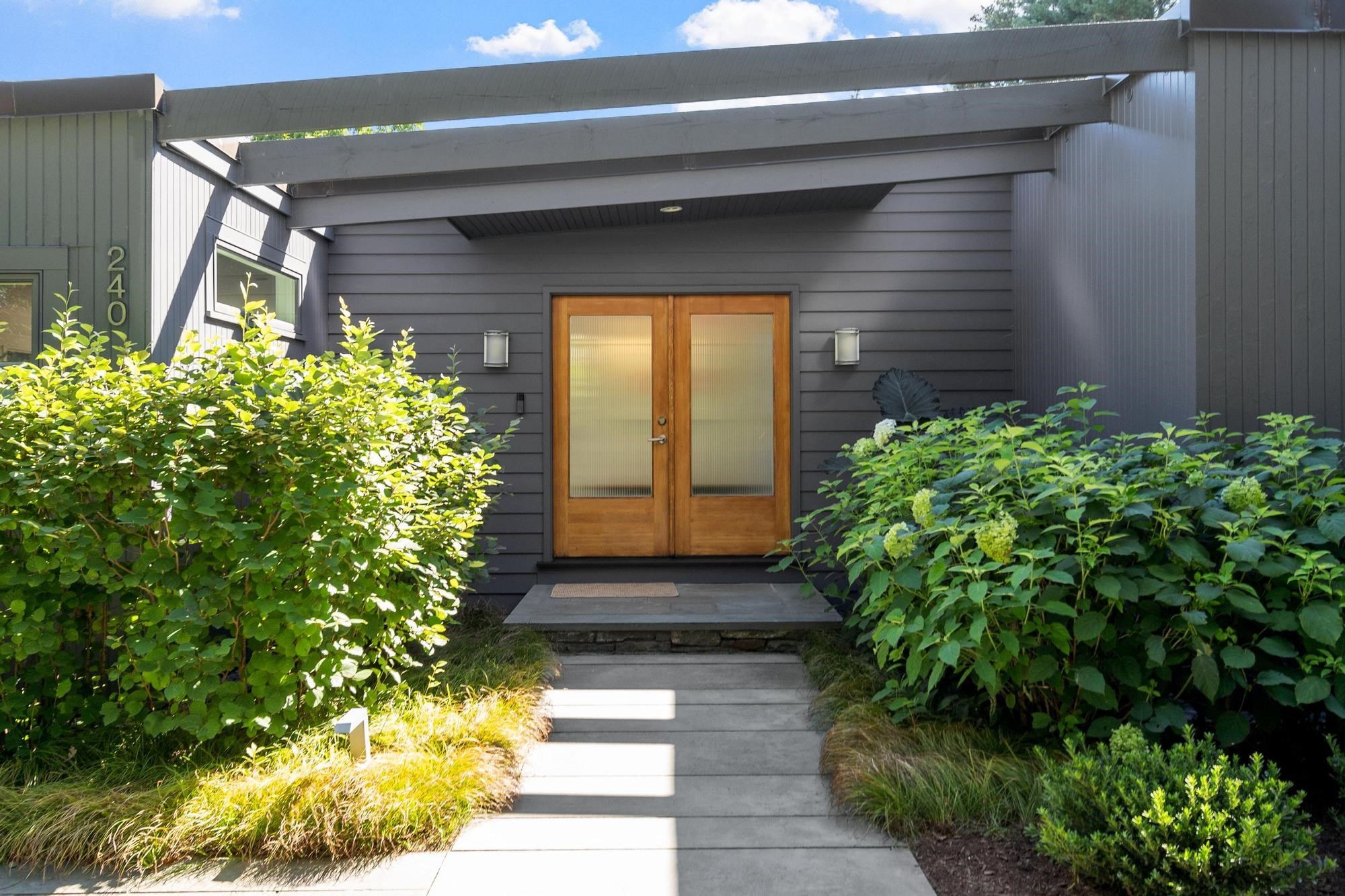240 Concord Rd