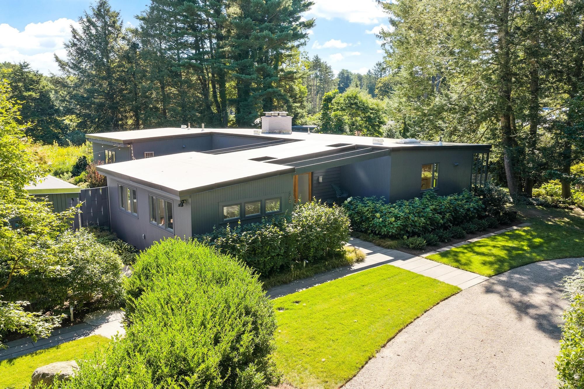 240 Concord Rd