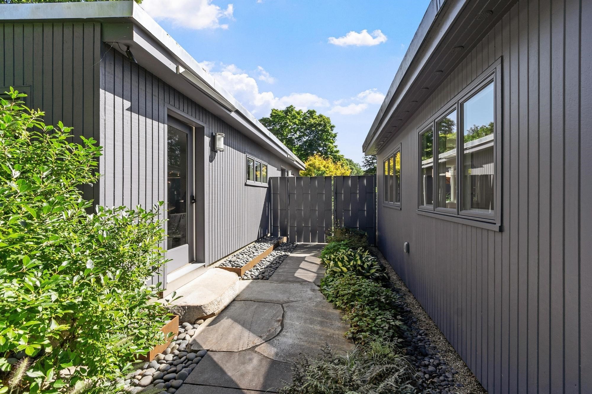 240 Concord Rd