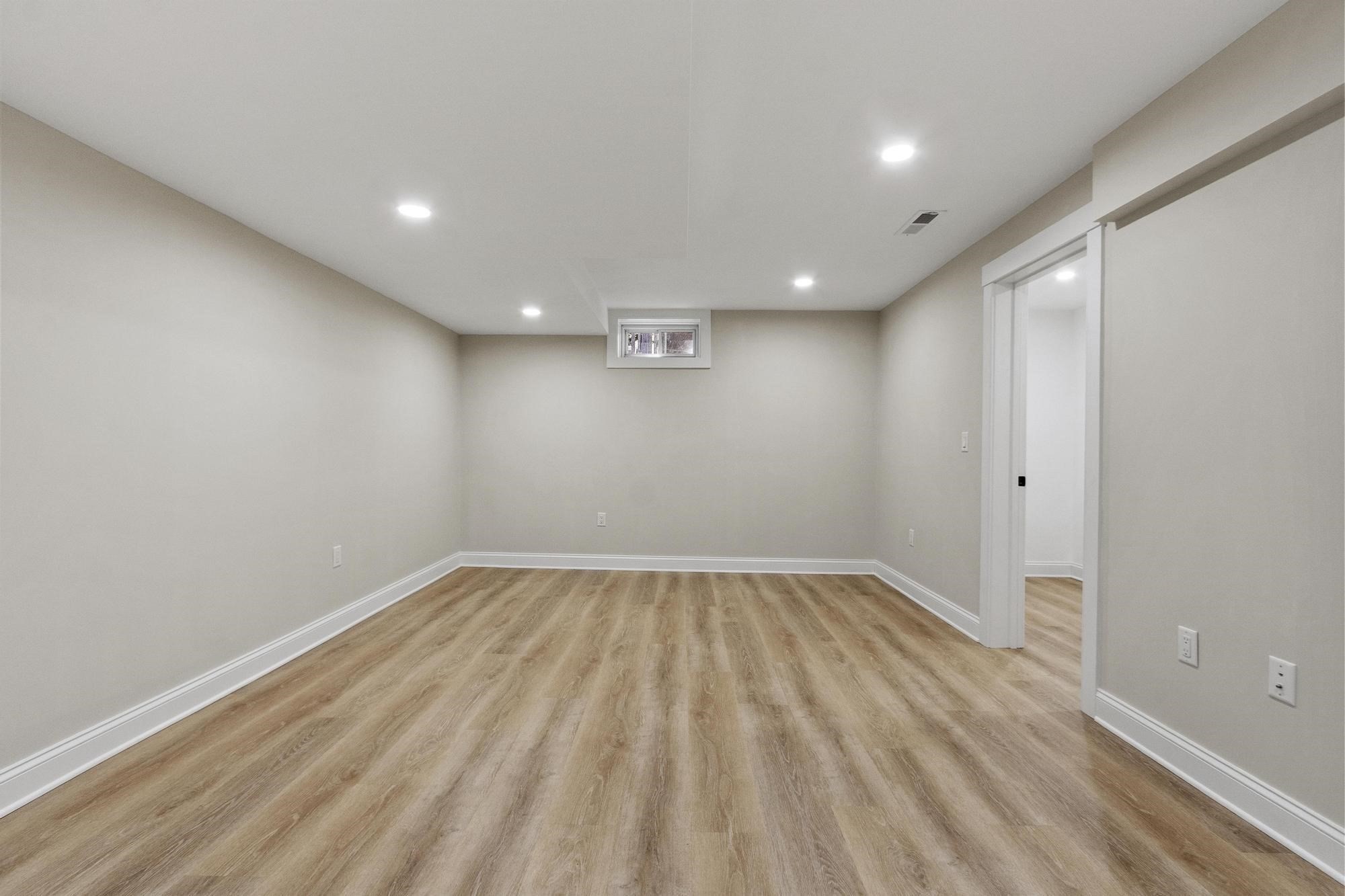 30 Harness Ln