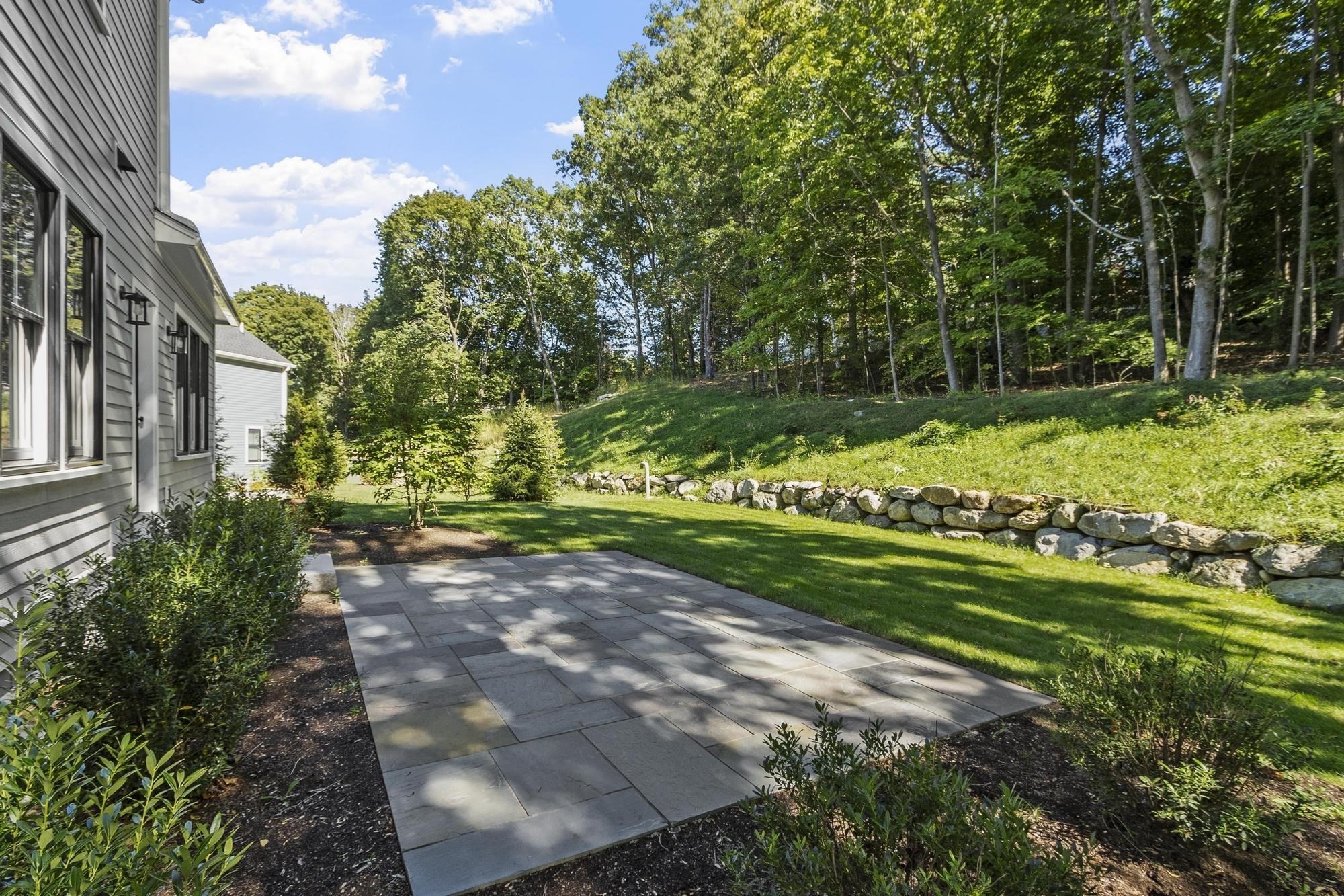 30 Harness Ln