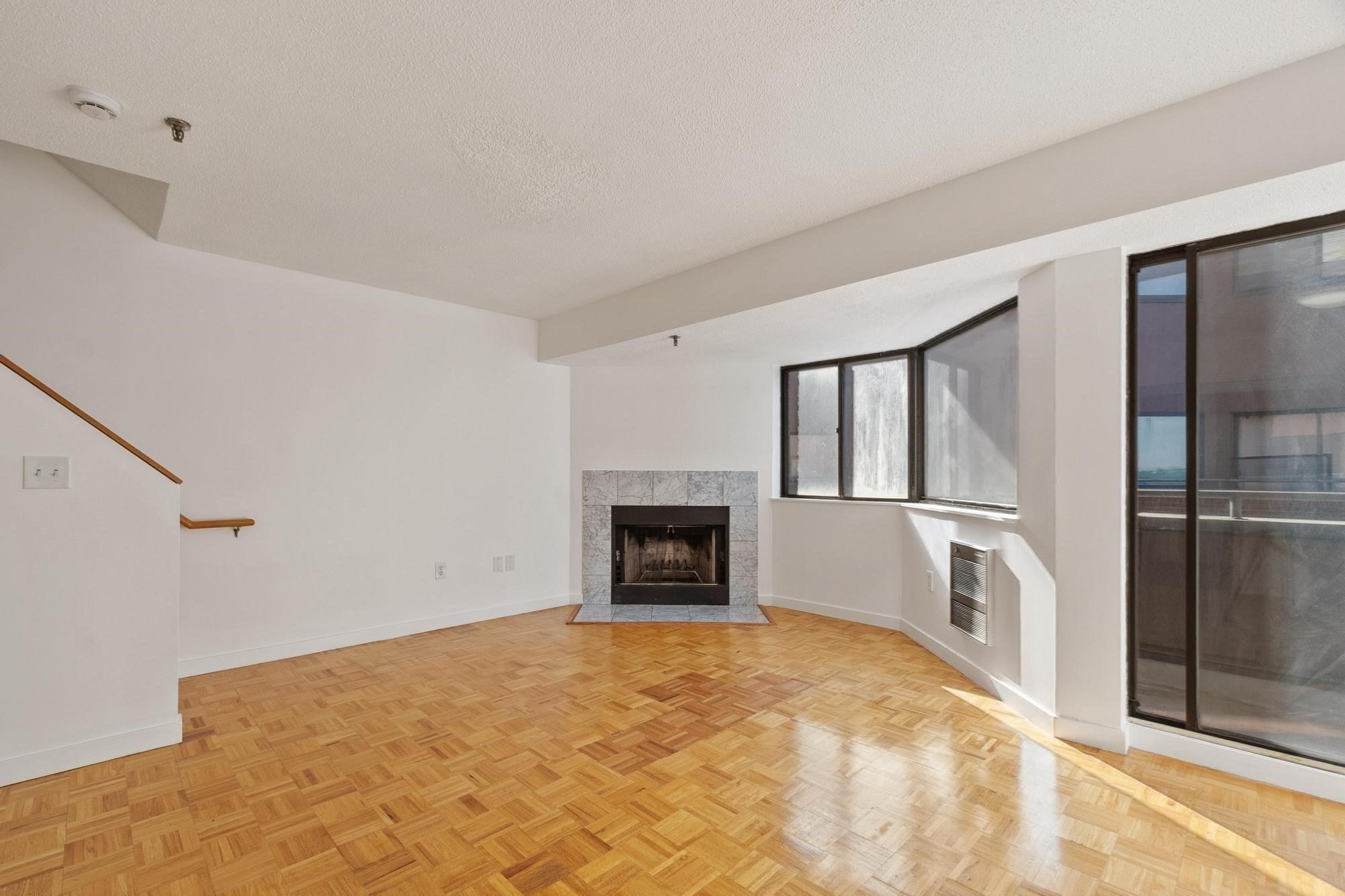 147 Kelton St # 717